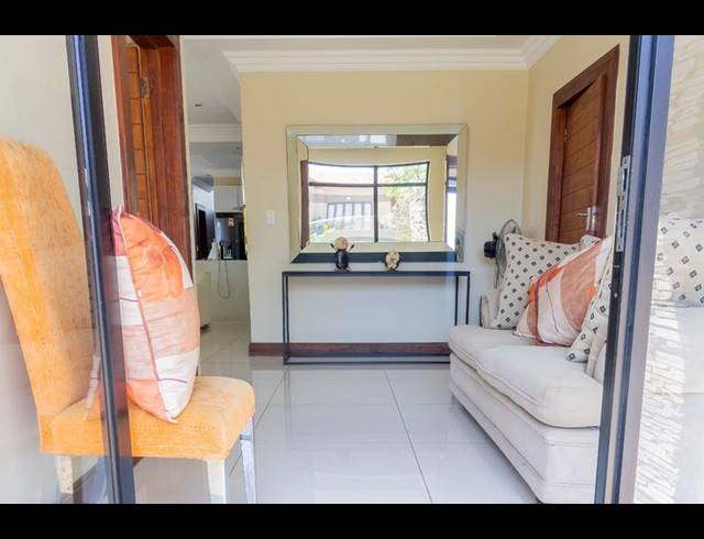 5 BEDROOM HOUSE FOR SALE IN COPPERLEAF ESTATE